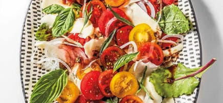 Creole tomato salad