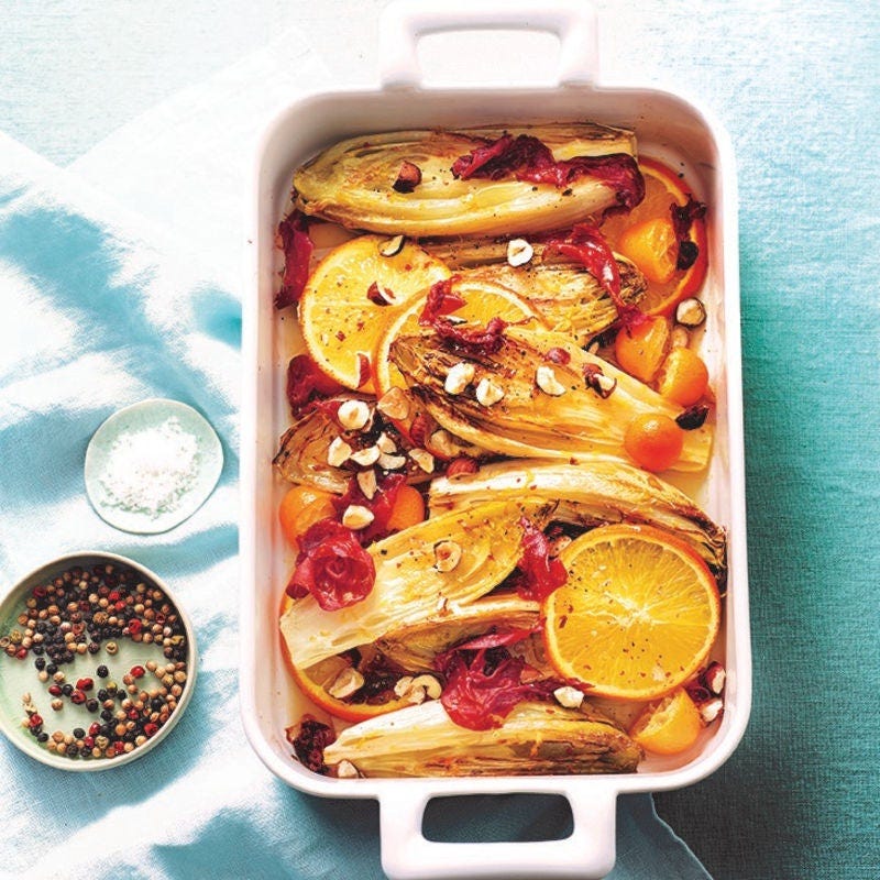 Endives braisées aux agrumes, bresaola et noisettes