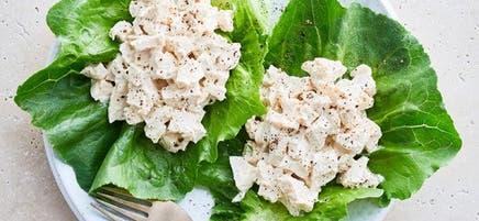 Bateaux de laitue à la salade de poulet
