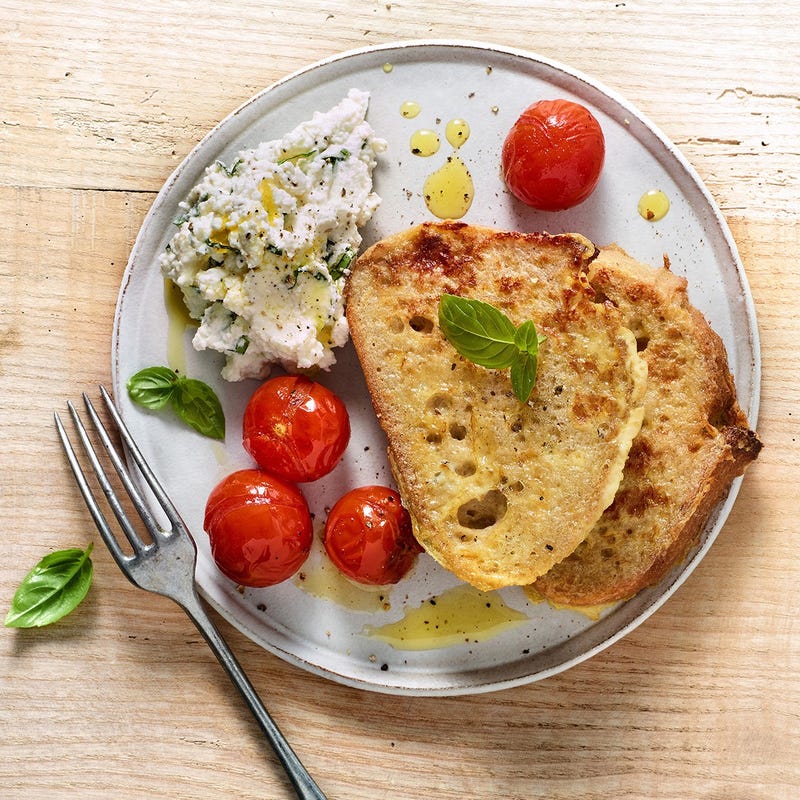 Pain aux œufs tomates cerise et ricotta