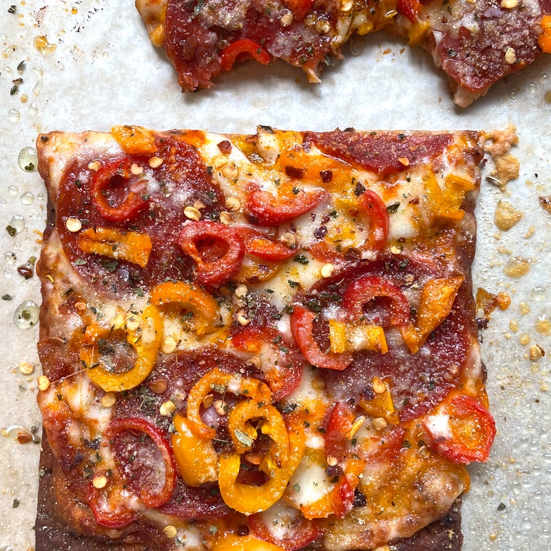 Pepperoni and Pepper Flatbread Pizza