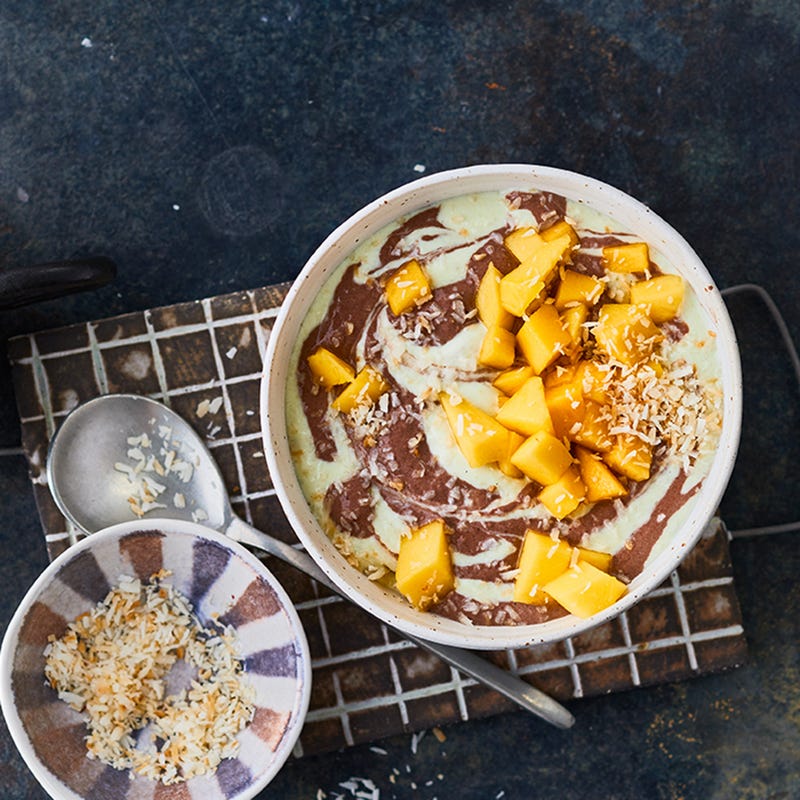 Marmorierter Schokojoghurt mit Mango