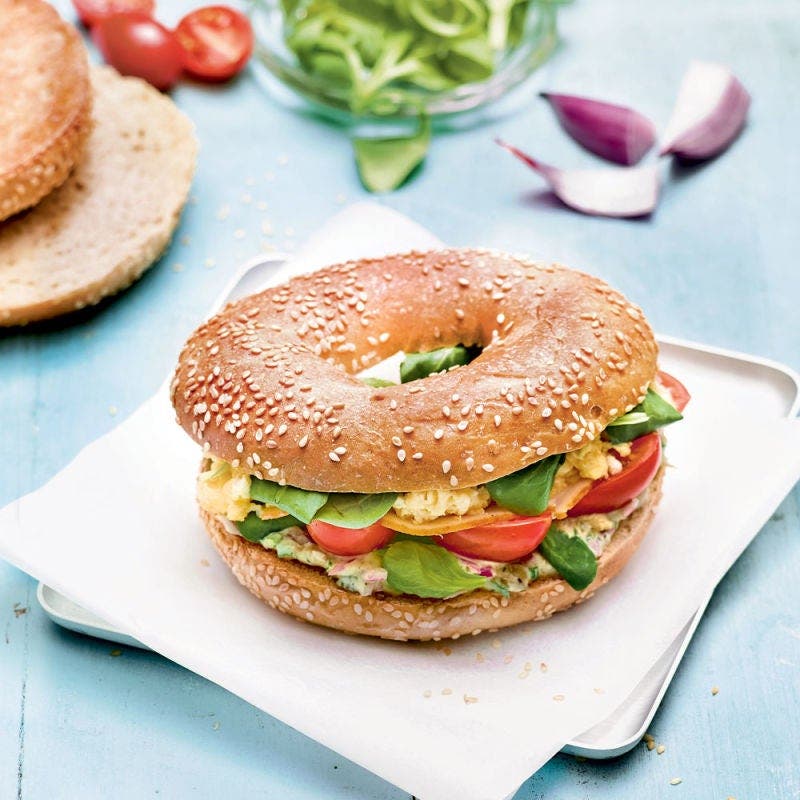 Bagel breakfast