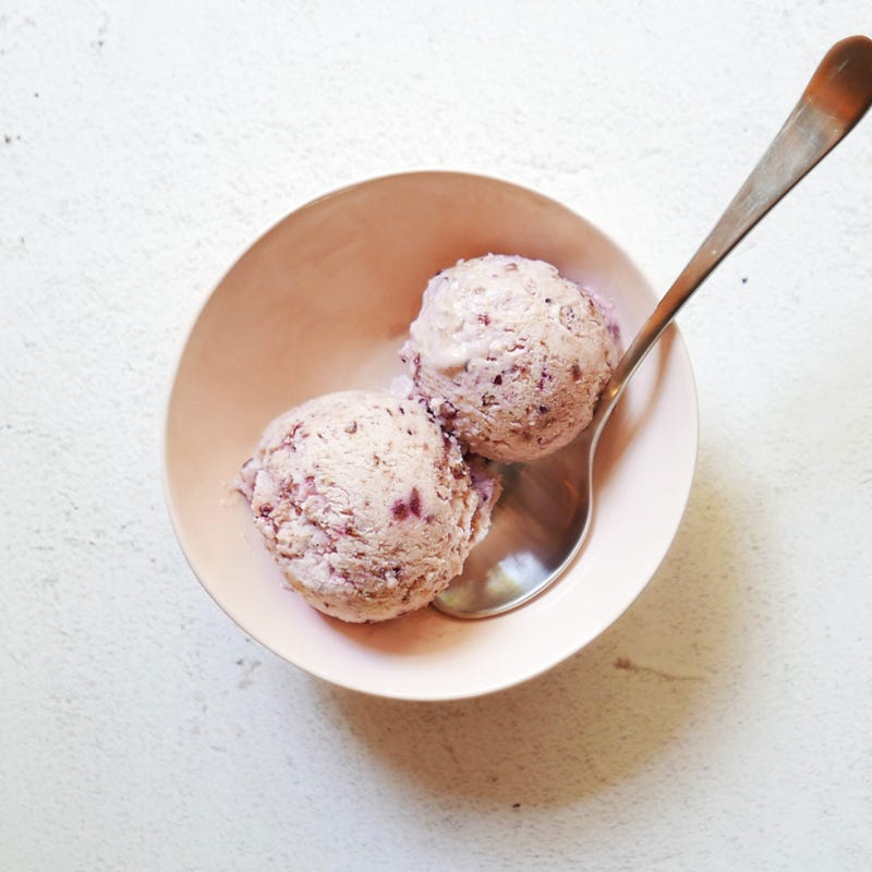 Cherry cheesecake ice cream