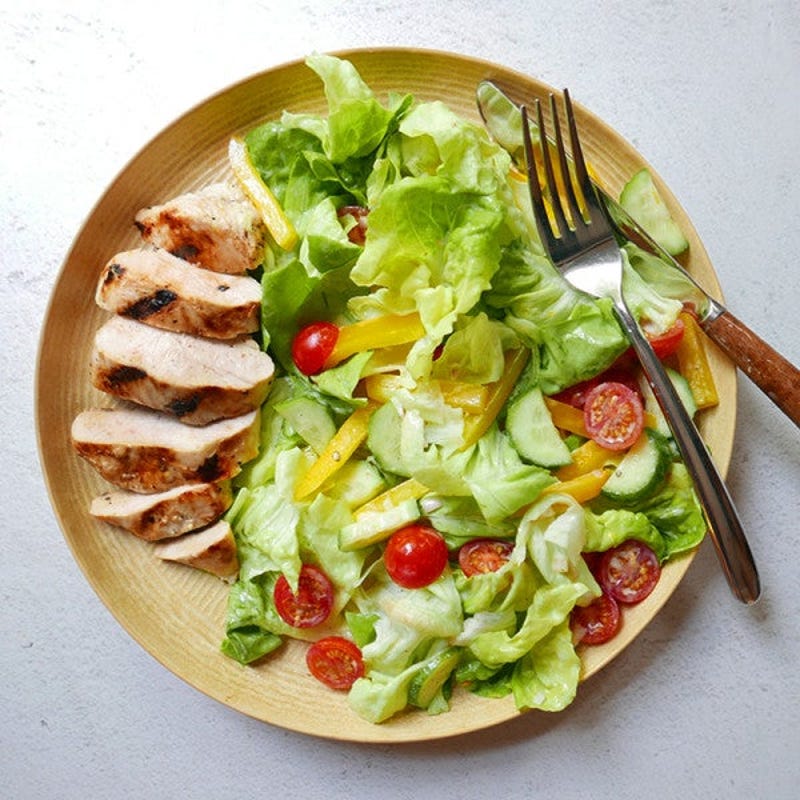 Photo of Lemony Bibb salad with grilled chicken by WW