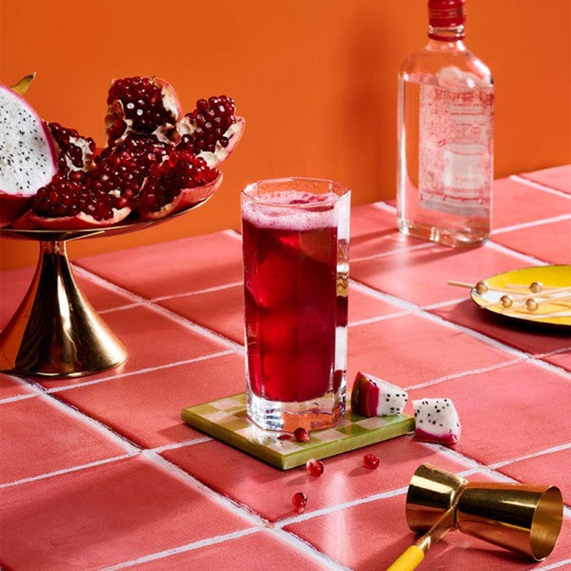 Photo de Cocktail pétillant à l’hibiscus de Peter Madrigal par WW