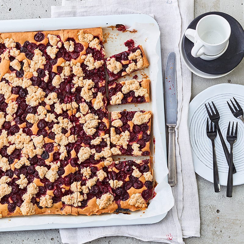 Photo of Blueberry streusel sheet cake by WW