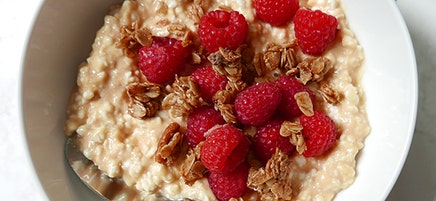 PB&J-inspired cottage cheese-breakfast bowl