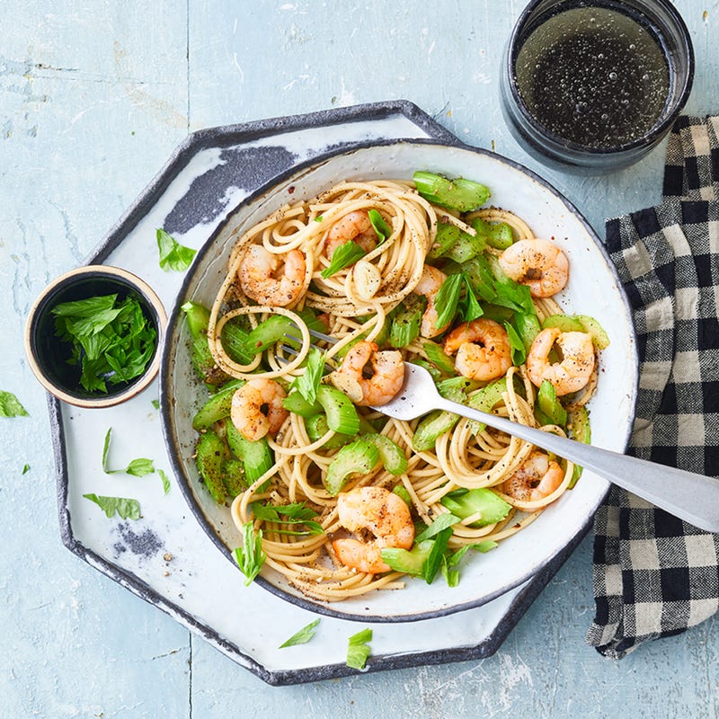 Spaghetti mit Zitronen-Garnelen und Sellerie