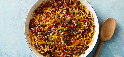 Tacopasta med pico de gallo och jalapeño