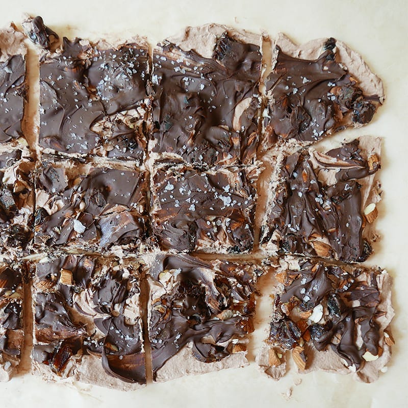 Yoghurt date bark