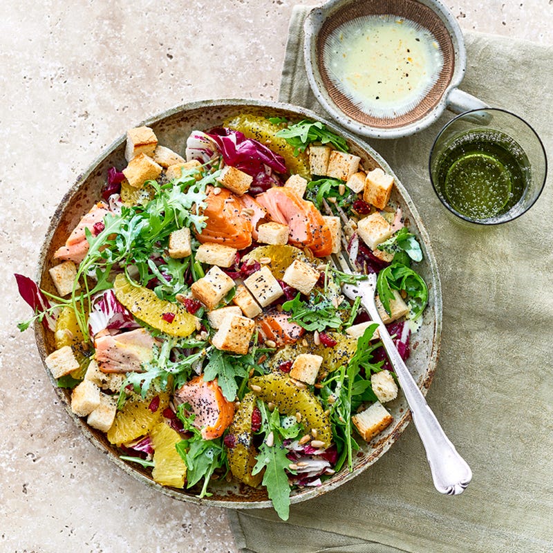 Knuspersalat mit Radicchio und Lachs