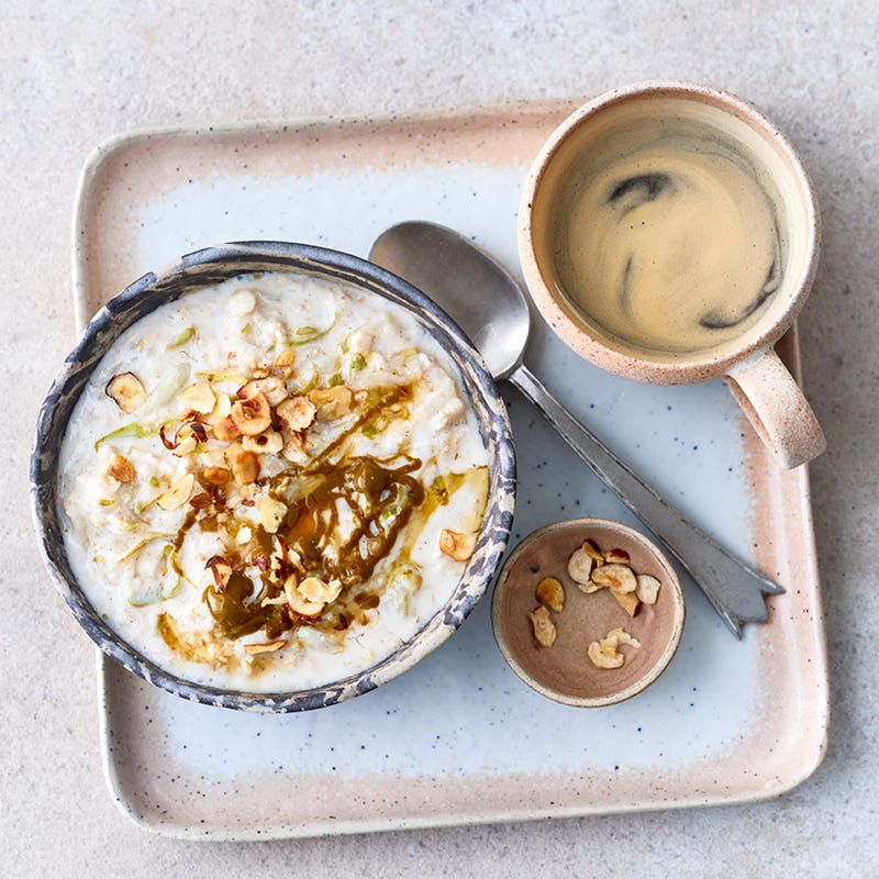 Dinkelkleie-Birnen-Bowl