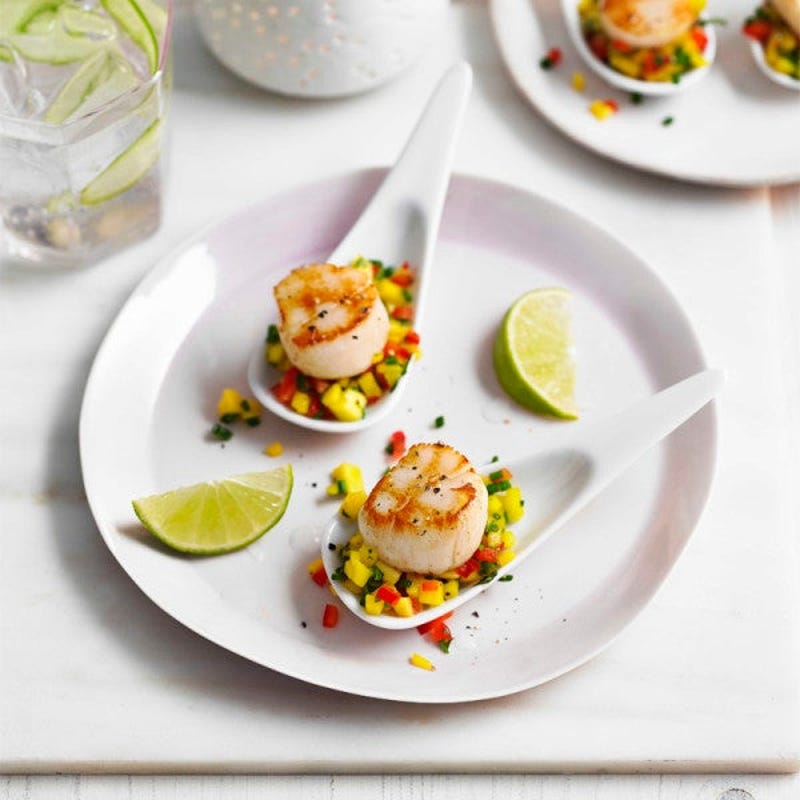 Photo of Scallops with mango salsa by WW