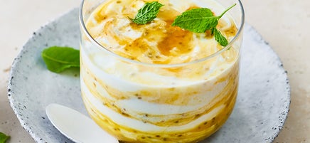 Chia-Mango-Mus mit Skyr