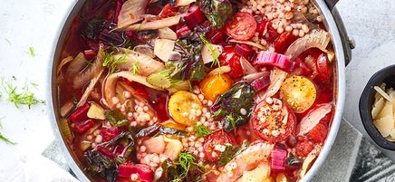 Krautstiel-Tomaten-Eintopf mit Rollgerste