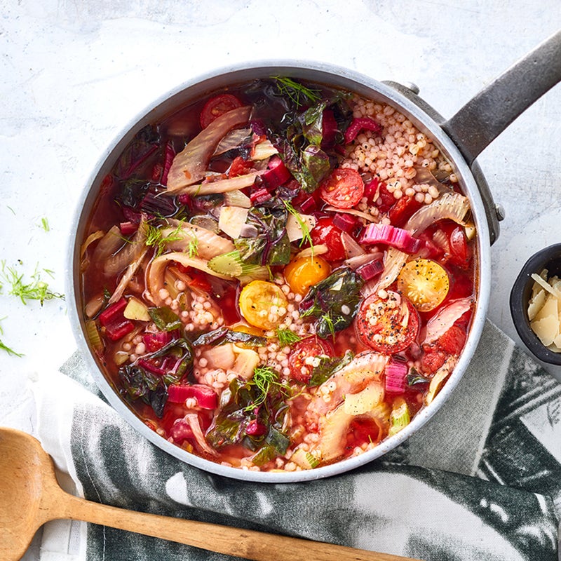 Mangold-Tomaten-Eintopf mit Perlgraupen