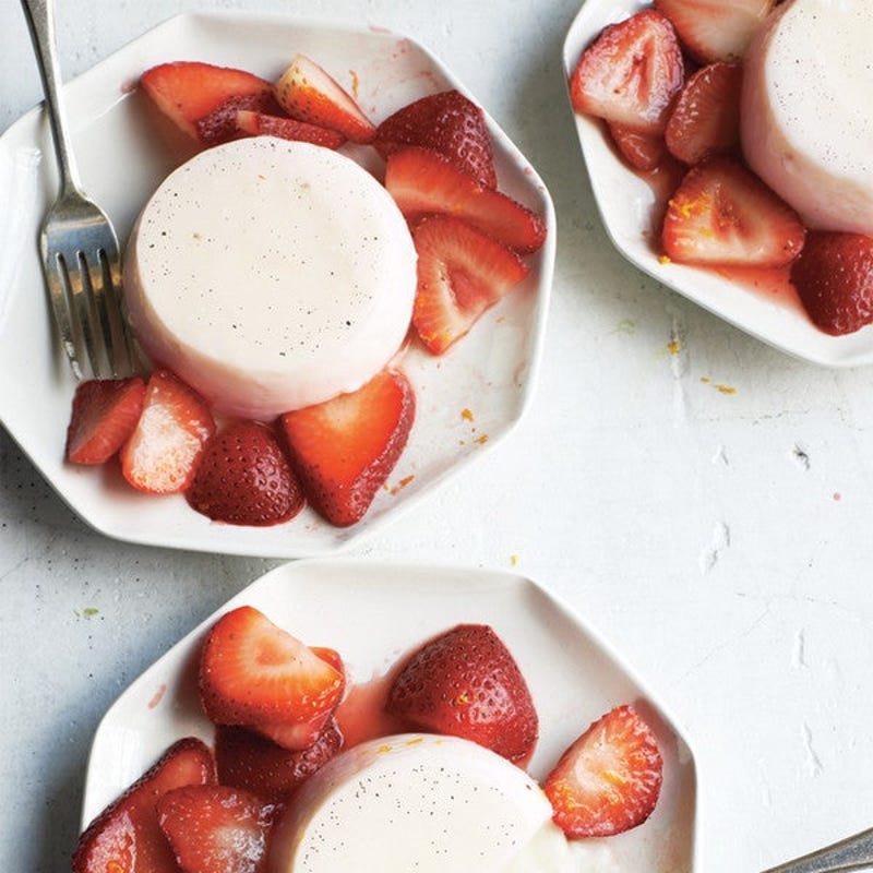 Photo of Buttermilk panna cotta with strawberries by WW