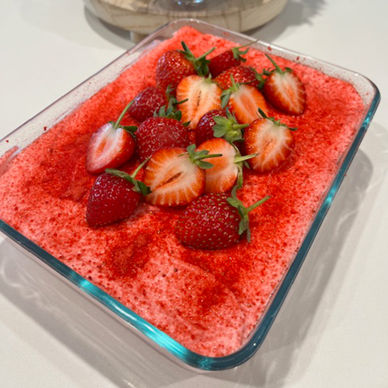 strawberry tiramisu