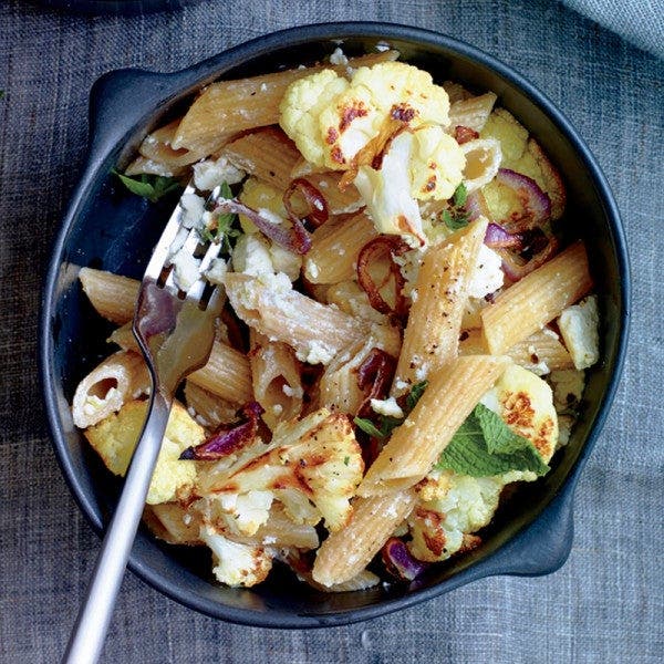 Penne au chou-fleur rôti et feta