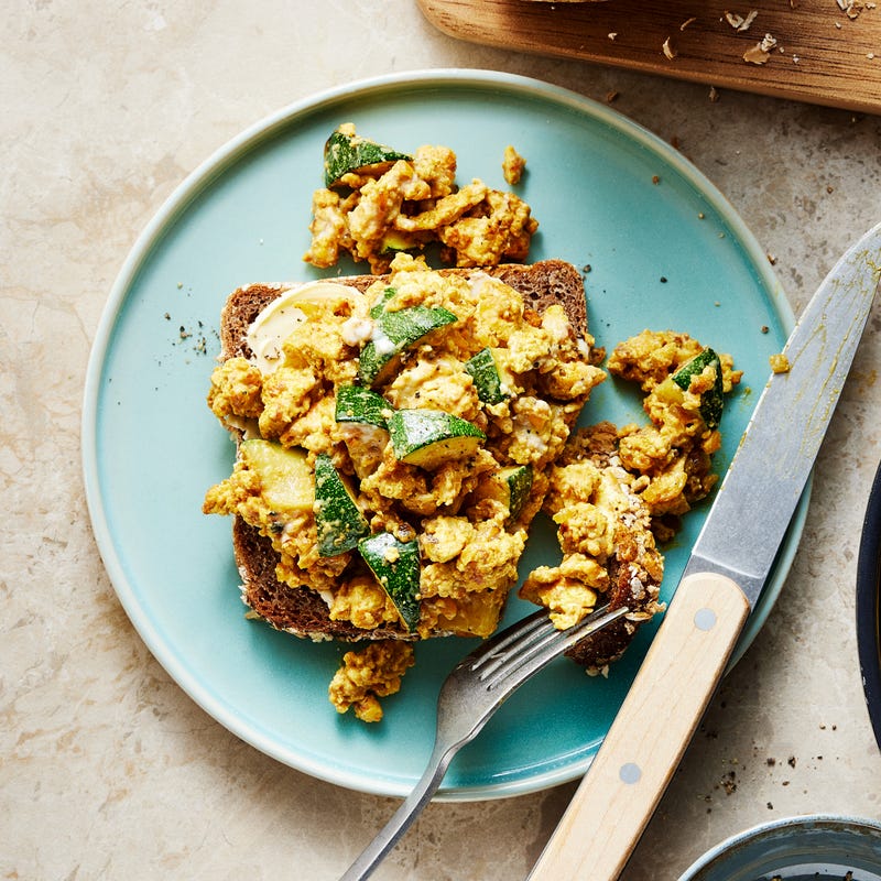 Veganes Zucchini-Tofu-Rührei