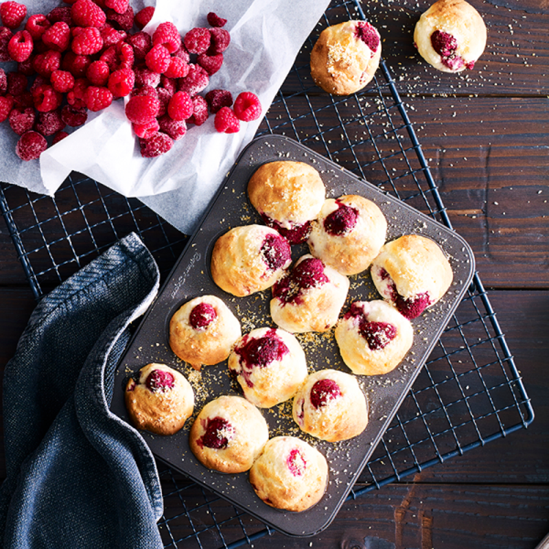 Photo de Mini muffins banane-coco et framboises prise par WW